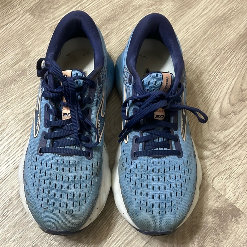 Brooks glycerine 20 size 6.5 women light blue